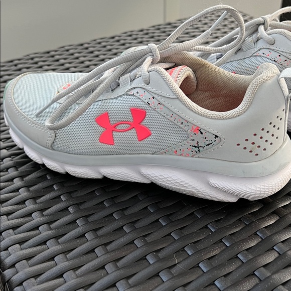 Under Armour Light Gray and Coral Athletic Shoes - Picture 3 of 7